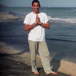 gouracandra40's profile picture. Bajo el refugio de Nuestro Querido Maestro espiritual Srila Badrinarayana Bhagavata Bhusana Guru.