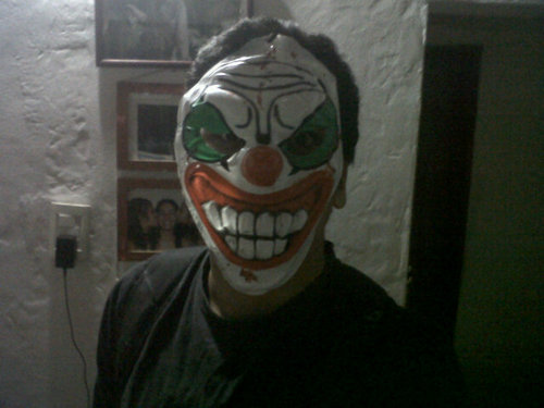 Cinéfilo, Scout, Católico, serieadicto, me encanta leer de todo un poco, amo a mi flia y a mis amigos un poco :P