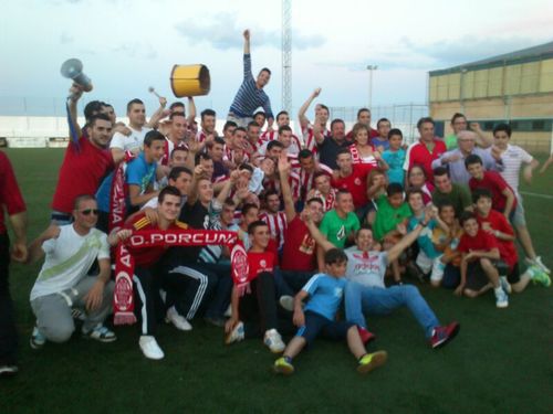 Boty_23's profile picture. 30. Auxiliar Administrativo. @realmadrid @AtcoPorcuna y @RealJaenCF. Nuestra grada, nuestras reglas, nuestro infierno TNF