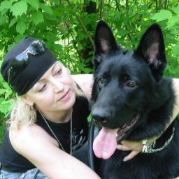 Avilova_Lara's profile picture. 