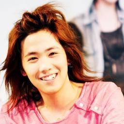 อันยองครับ 
Lee hongki F.T.Island ไบโอไม่สำคัญสำหรับผม ลองฟอลมาคุยกับผมนะ *ยิ้มน้อย*   18/10/12