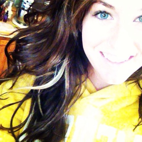 chelsw08's profile picture. 23. Mama to Ryan. Motofan ✊