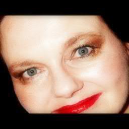 Writer of both fiction and non-fiction. Wanderer or did I mean wonderer? She/her