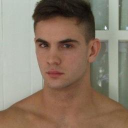 Ator, Modelo e DJ.