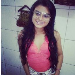 Deus . 16 Anos,  Cantora de banheiro & Produtora da minha própria vida, Sigam-me os bons, sem mais!  ! :* (FOLLOW-ME ? ;] )