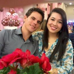 Cristã, Capixaba, VASCAINA, Que faz da musica sua vida ... ELa

http://t.co/I7W70UBw