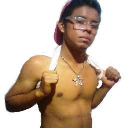 ok pues me gusta mucho el desmadre me gusta salir de kotorreo soy una persona buena onda amigable, me gusta el baile , mis colores favoriito son....todos