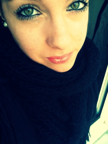 LiliVillier's profile picture. J'ai confiance que en ceux qui ont confiance de ma confiance.