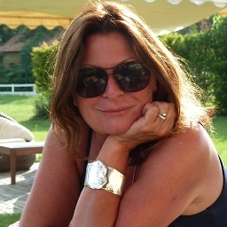 GlasgowG12's profile picture. I love Glasgow ,I love Glasgow's West End ,I love all things Italian .... I love life ,I love my family .. and love labradors especially Dante and Lucca ...