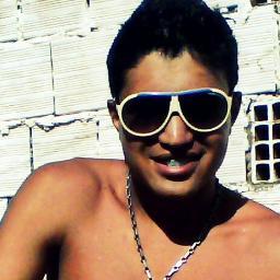 Peixes, 20 anos, Raposeiro, Flamenguista, Chicleteiro.. e filho de Deus.. !