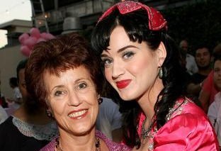 MaryMaryhudson's profile picture. Yes Katy Perry is my daughter! back to werk.