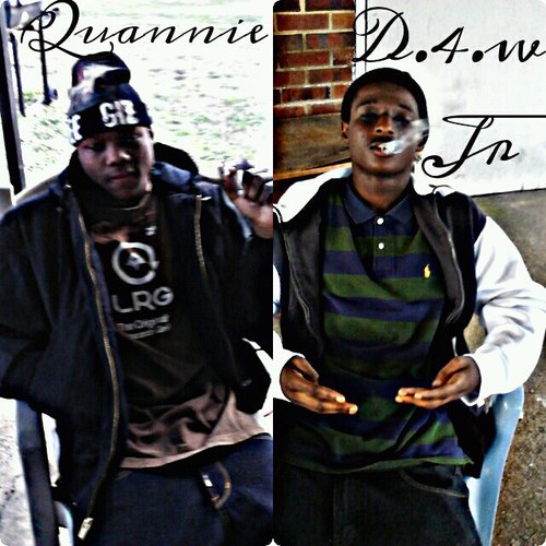 hang wit couple bang wit a few only trust only  my #D4 niggas  n ma dukes dats  mandy doe