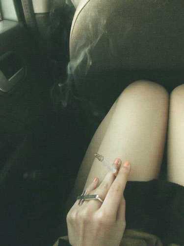 Bulimic since i was 16 and now i'm 18 // #italy #ana #mia #selfharm #suicidal // Before i was 165lbs, Now i'm 114lbs. // in Recovery by 13.02.13