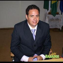 Professor de ed. fisica e Vereador!