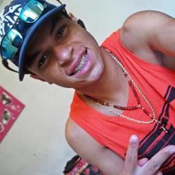 . . ELES TÃO NA VIDA BOA ♫ $$ *