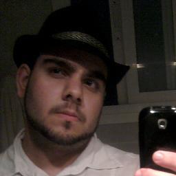 te estuve esperando, pero me he cansado 
pa no recordarte rompi tu retrato 
y me veo solo... mejor que mal acompañao....