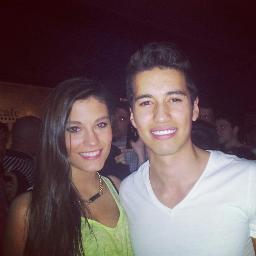 moreno, guapo y con pedigree..pa que mas?