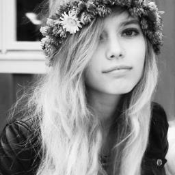 goddessjailed's profile picture. I only wanted to help. Jail for @KindGoddess_