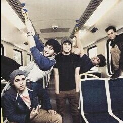 Janoskians fan account (: They are life #janoskianator I also lovee austin mahone, ryan beatty, jordan janson.. Keep dreaming yo!