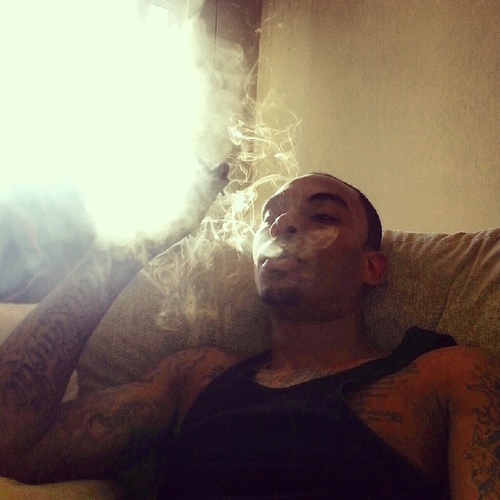 Bred 2 Get Bread! Keep a Bad Bytch & Stay Away From Lame Niggas. Oh Yea Dat Loud In Too!
