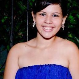 ' Vou jogar a real *-* apesar de altos e baixo nossa amizade e insubistituivel flw ? Flw. Irmandade inseparavel *-* ;* @__AleSiilva
