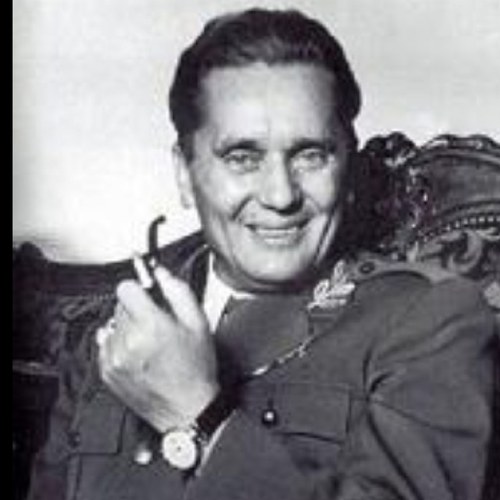 mtitoprimero's profile picture. nunca es mal momento para una cerveza fría!