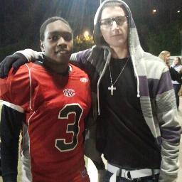 e_walk_3's profile picture. 