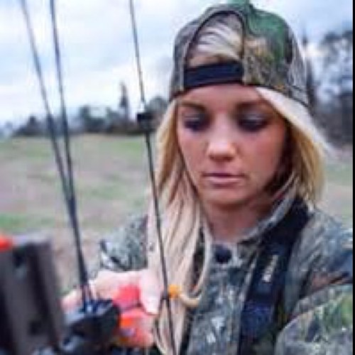 Just a country girl that loves to hunt!!!
Dont ya wish your girlfriend could hunt like me?