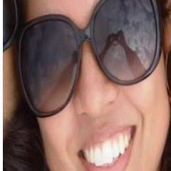 Não sei o que é conhecer-me. Não vejo para dentro.
Não acredito que eu exista por detrás de mim.

Alberto Caeiro
Essa sou eu!