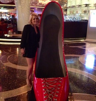 TaraTiss's profile picture. Lover of food, bulldogs and Supple Leopard... In (un)affordable Perth, WA!