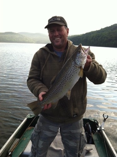 SammyKindseth's profile picture. twitter SUCKS!!!!!!