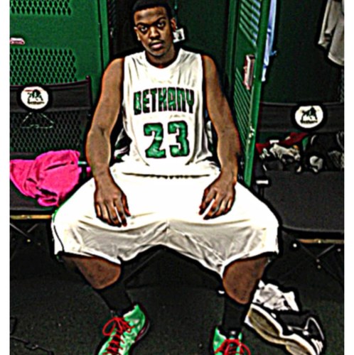 My BIRTHDAY is 11/17 Ima cool ass person. I love n respect females. BASKETBALL IS MY LIFE!!! Im 6'6 and Goofy! so Hit that FOLLOW BUTTON !!