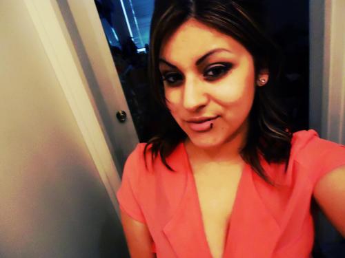 moniquemoreno14's profile picture. What in the world