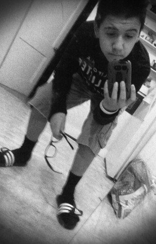 follow me n ill follow u.........