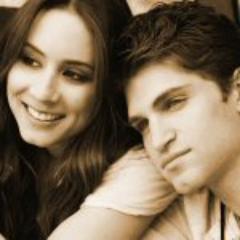 Keep track of updates to Spencer & Toby Online & the careers of Keegan Allen @KeeganAllen & Troian Bellisario @SleepintheGardn - This site is ran by a fan (Ali)