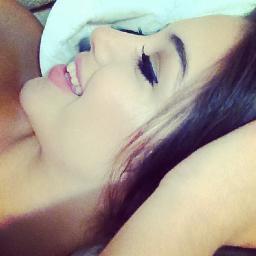Sou como você me vê. Posso ser leve como uma brisa ou forte como uma ventania, depende de quando e como você me vê passar.