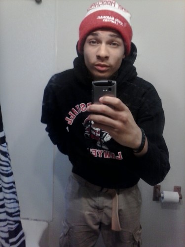Follow me & ill follow back $$ ! kik me @Tremayne 45