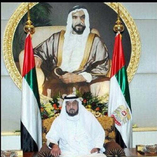 خلقت لي شموخ وهامة .. ماطالها طويلين الانفاس ♡