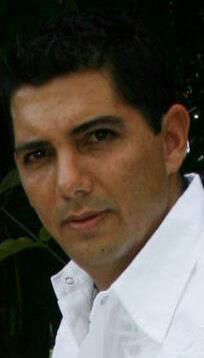 Publicista de la U. Católica de Manizales, Socio fundador y Director Creativo en ASV Agustín Salvar Producciones S.A.S.