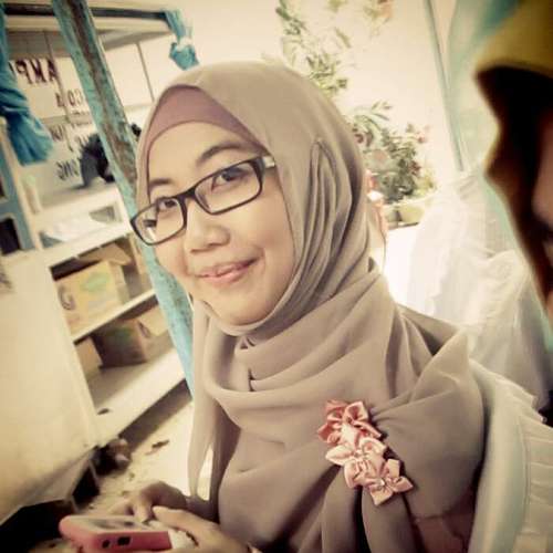 ciLand's profile picture. Love Allah SWT | love Muhammad SAW | love my family |  like to sing |  like music | like traveling | Cendana SHS 02 |  Accounting UNISBA 2002