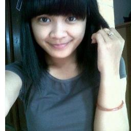 dessy012's profile picture. 