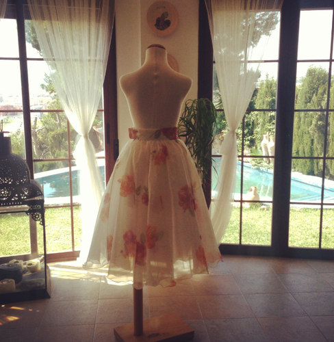 Fashion Designer. DISEÑANDO ilusión y ganas para pertenecer al maravilloso mundo de la MODA.