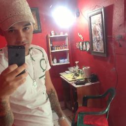 libra,Tengo 20 años Soi #Tatuador 
risueño , #HIP-HOP