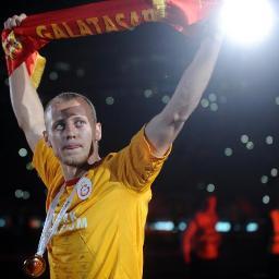 cimbom_gala's profile picture. Bu hesapta Galatasaray 'ımıza ait fotoğraflar paylaşılmaktadır.