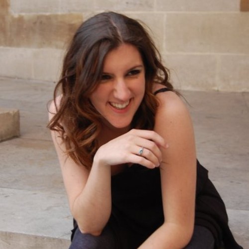 Theatre director, movement maker and actor who sometimes pretends to be witty with something to say. She/Her