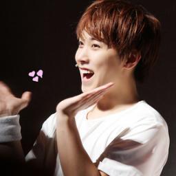 อันนยองฮะ ผมกระต่ายน้อยซองมิน อยากรู้จักผม ฟอลผมแล้วมาคุยกับผมสิฮะ♡ แล้วผมจะมอบความสุขให้คุณ *อ้าแขนรับ* เล่นได้ #TTFAM #โสดเท่านั้นที่อ้อนเก่ง