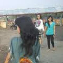 Apa aja yang awalnya GAK BENER pasti akhirnya juga GAK BENER !! :') I LOVE MY FAMILY.,.:) Just smile..:)