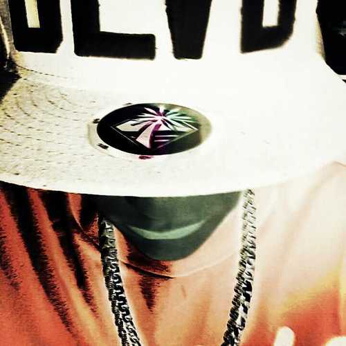 xYoungFrost's profile picture. Young Frost Official Twitter Page! |
IG
 | @xYoungFrost SoundCloud | RealYoungFrost | Kik: YoungFrostKik