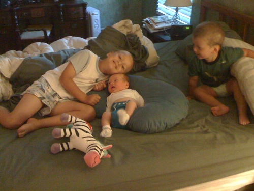 MomofBJandE's profile picture. Mom to 3 darling kids.