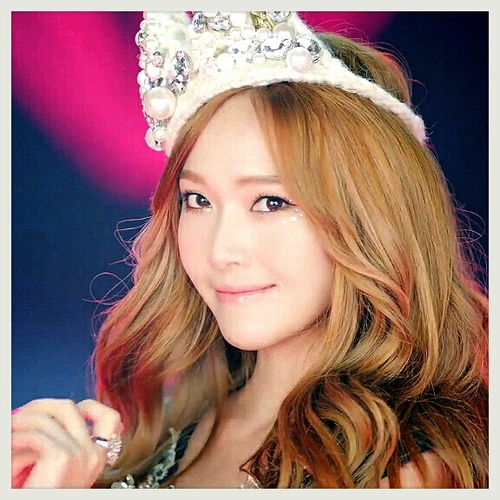 96lineのれいかです。SMtown大好きです！SNSDとかEXO-Kとかf(x)とか。3つの中で特にSNSDが一番♥みんな大好きです！仲良くして下さい♪